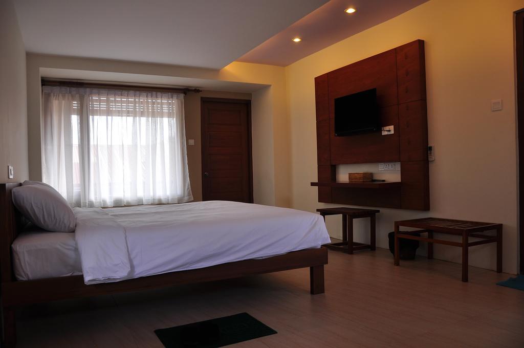 Paradise Hotel Nyaung Shwe Inle Lake Room photo