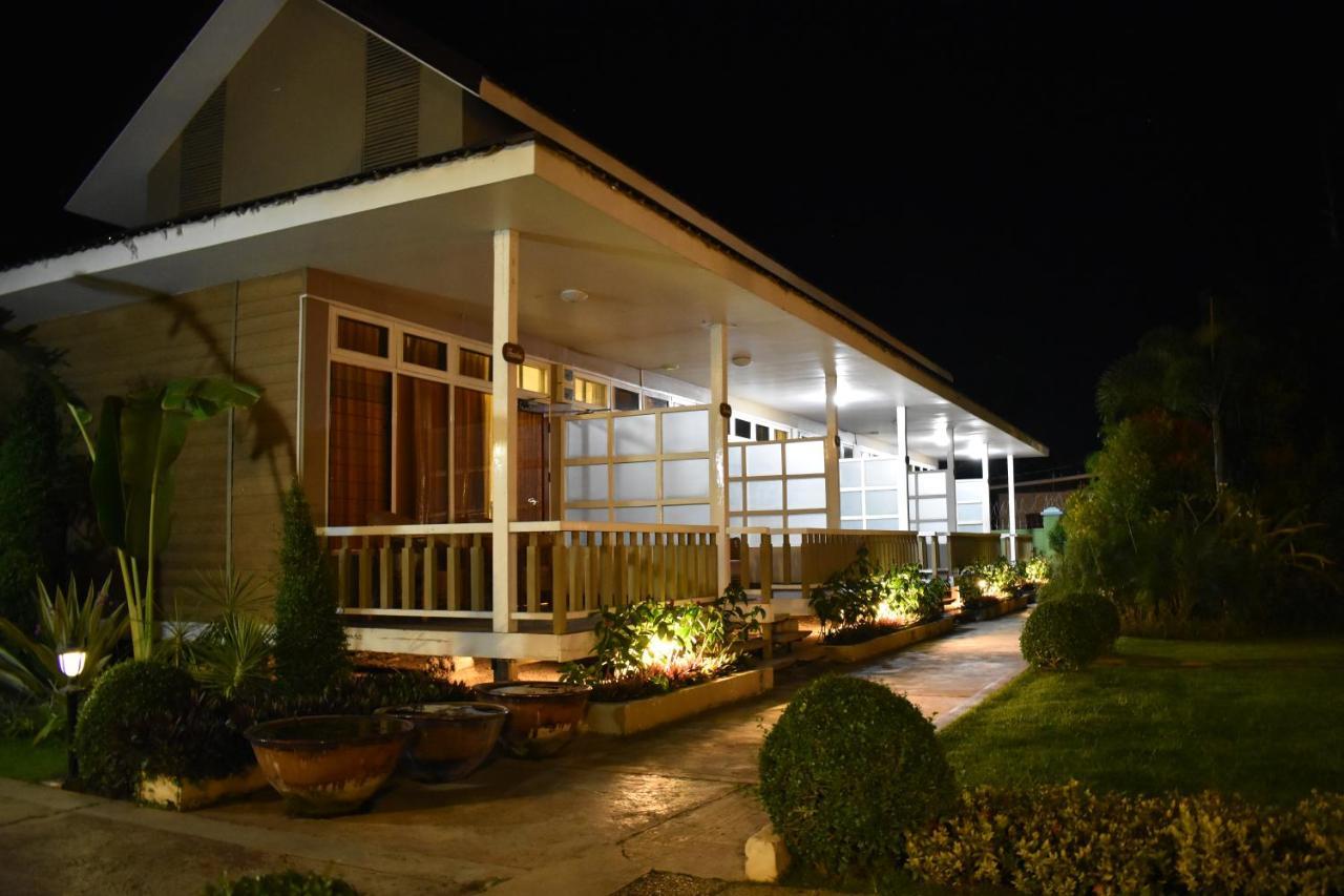 Paradise Hotel Nyaung Shwe Inle Lake Exterior photo