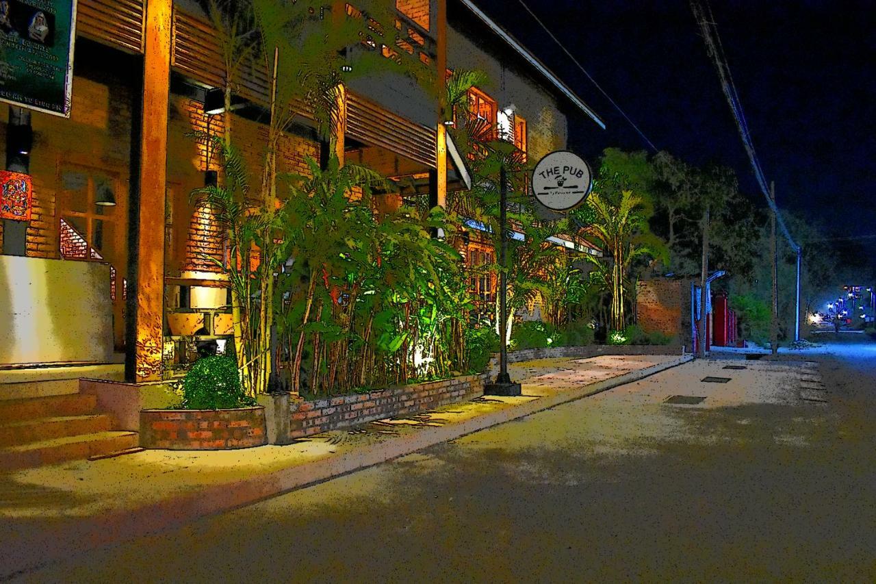 Paradise Hotel Nyaung Shwe Inle Lake Exterior photo